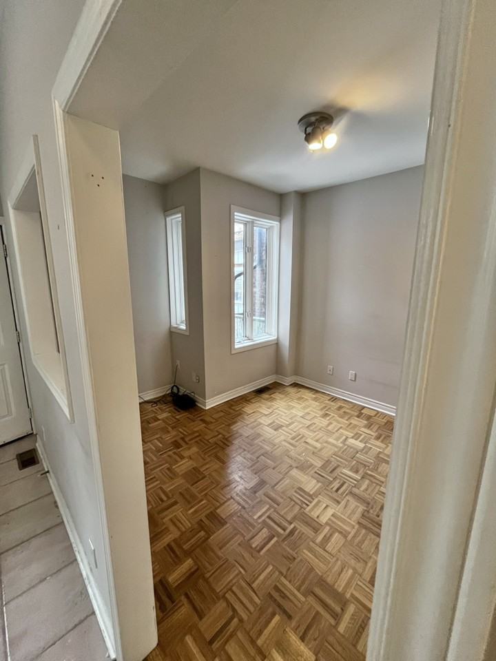 Delaware Ave - Photo 4 of 12