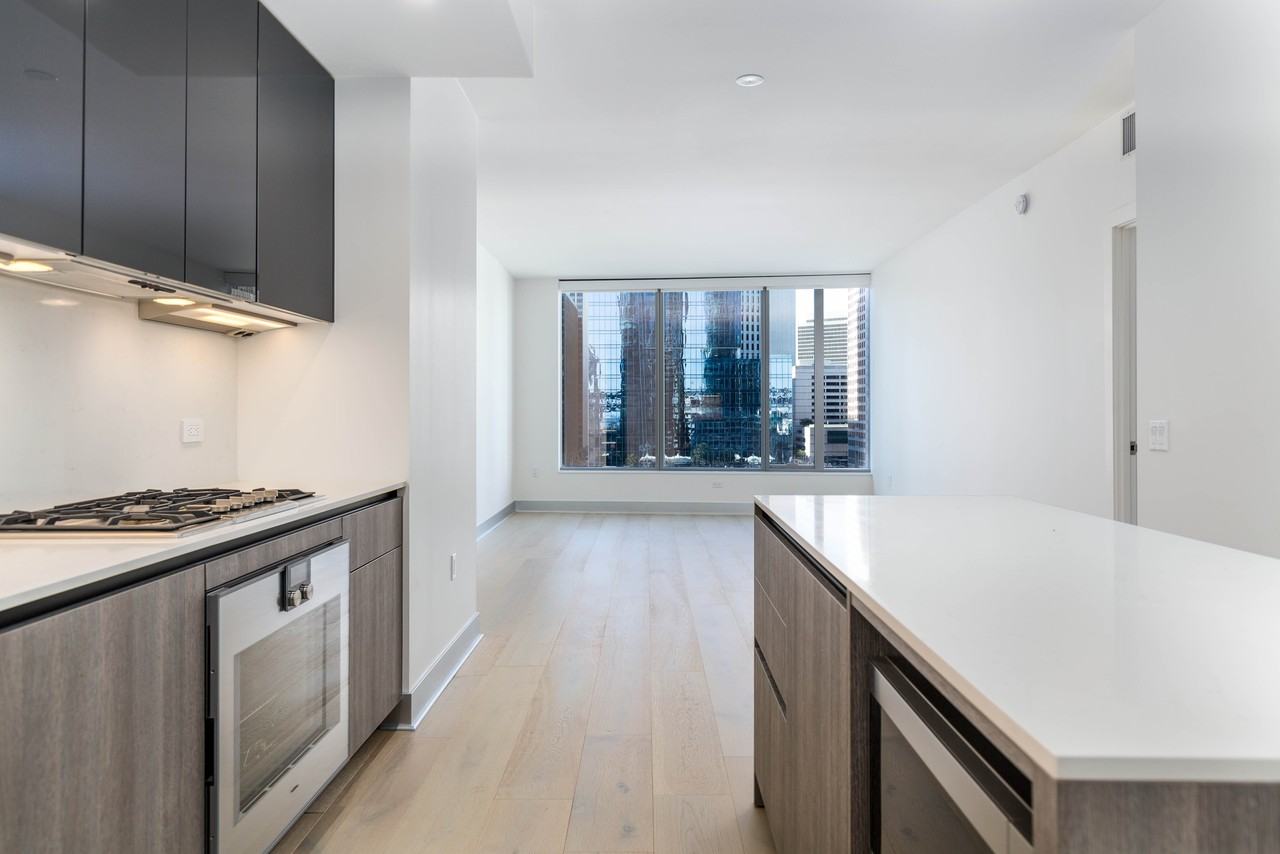 201 Folsom Street #4B - Photo 2 of 25