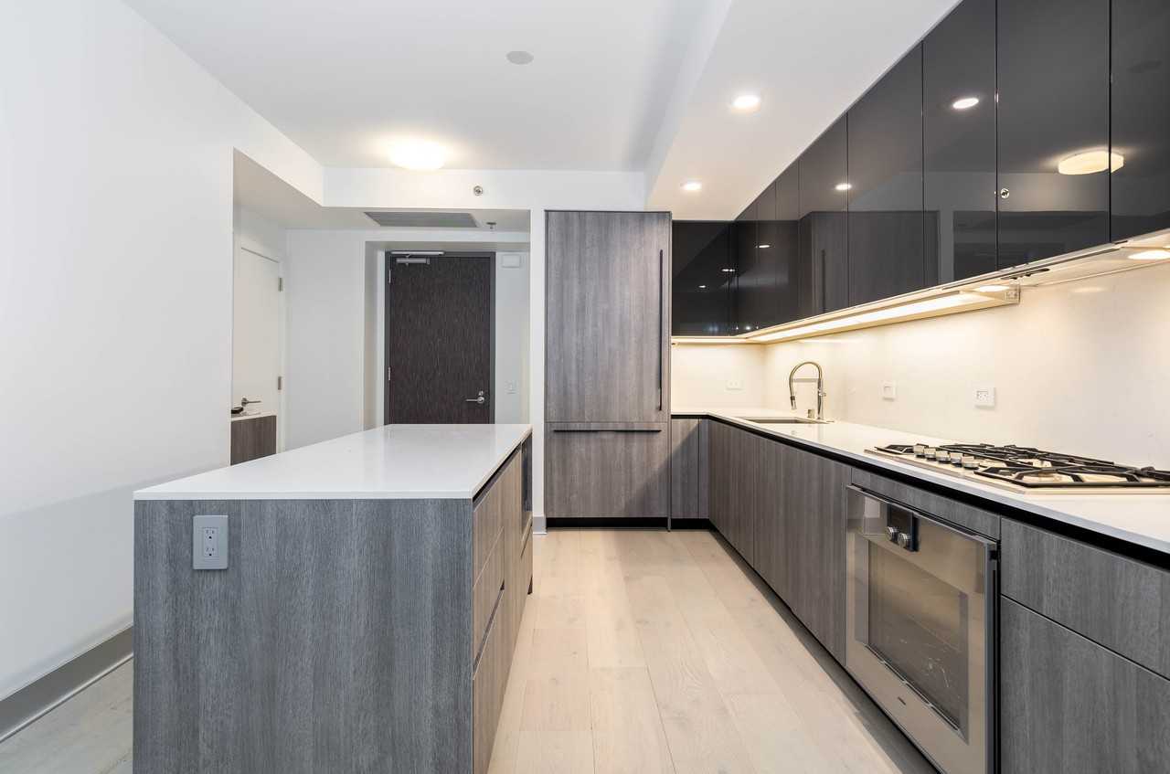 201 Folsom Street #4B - Photo 3 of 25