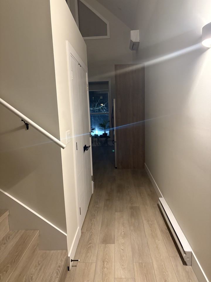 1027 South Park Street #16 - Photo 5 of 13