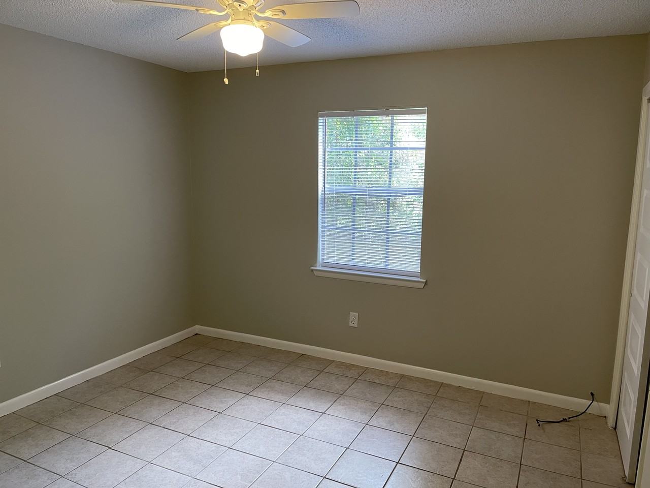 1303 Lakewood Road #101 - Photo 5 of 7