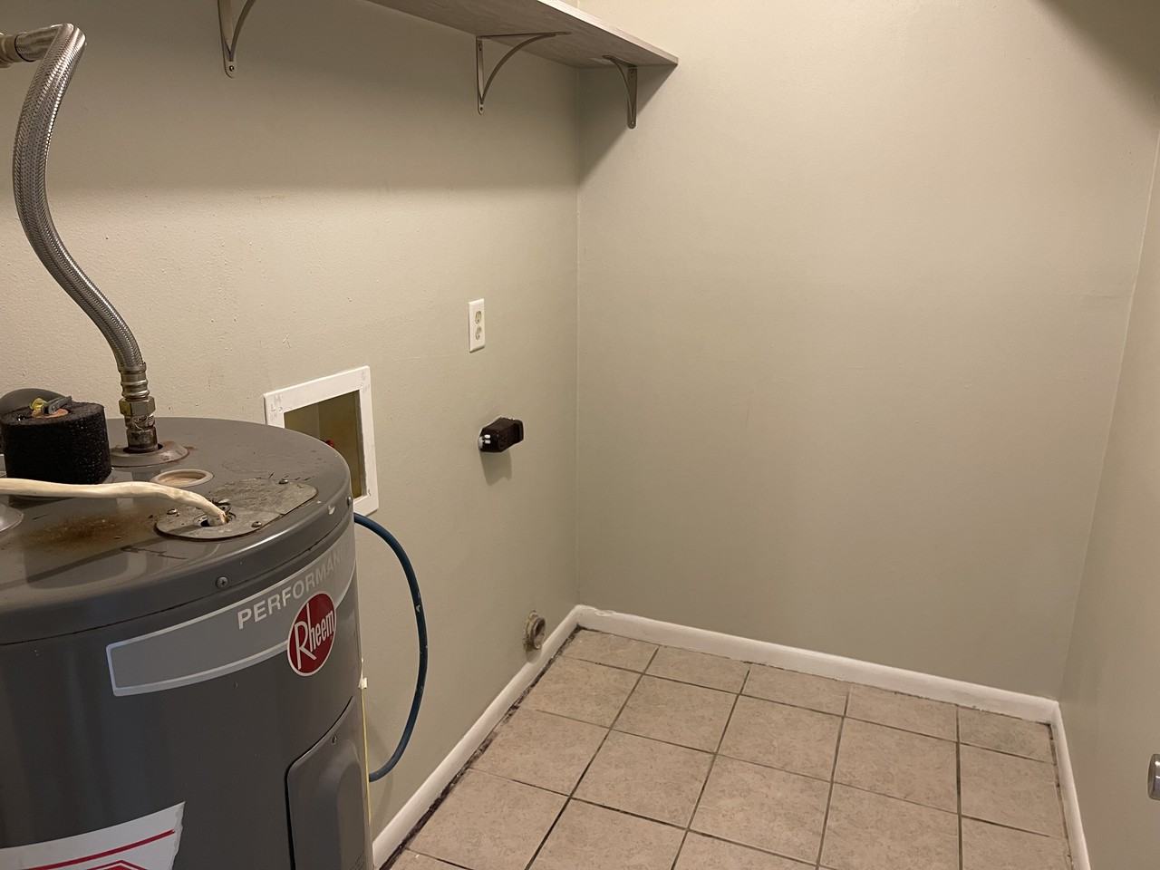 1303 Lakewood Road #101 - Photo 6 of 7