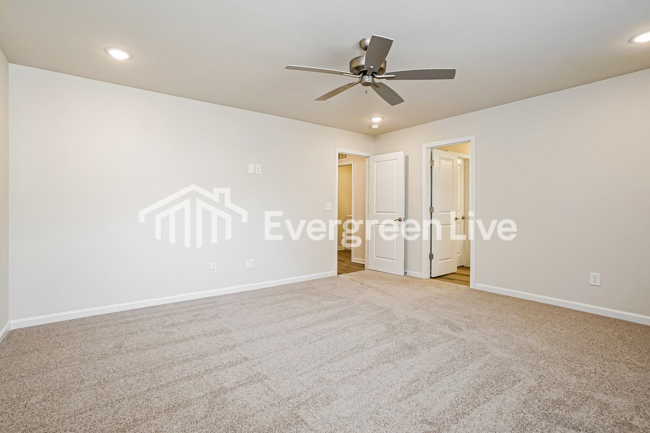 7602 Waypond Ct - Photo 7 of 16