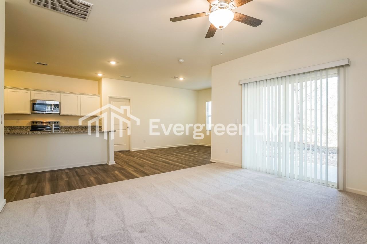 717 Shepards Rock Dr - Photo 2 of 15