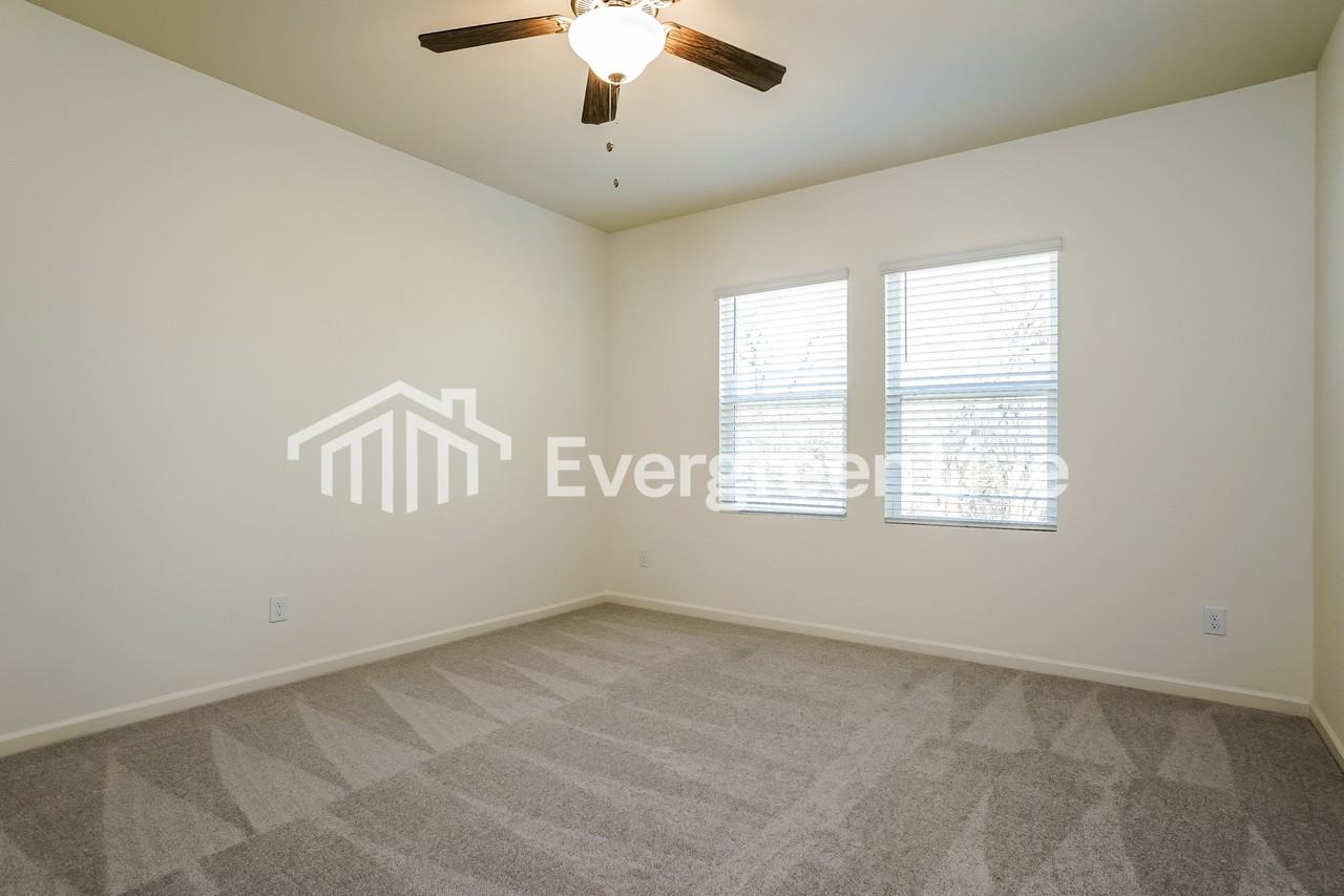 717 Shepards Rock Dr - Photo 7 of 15