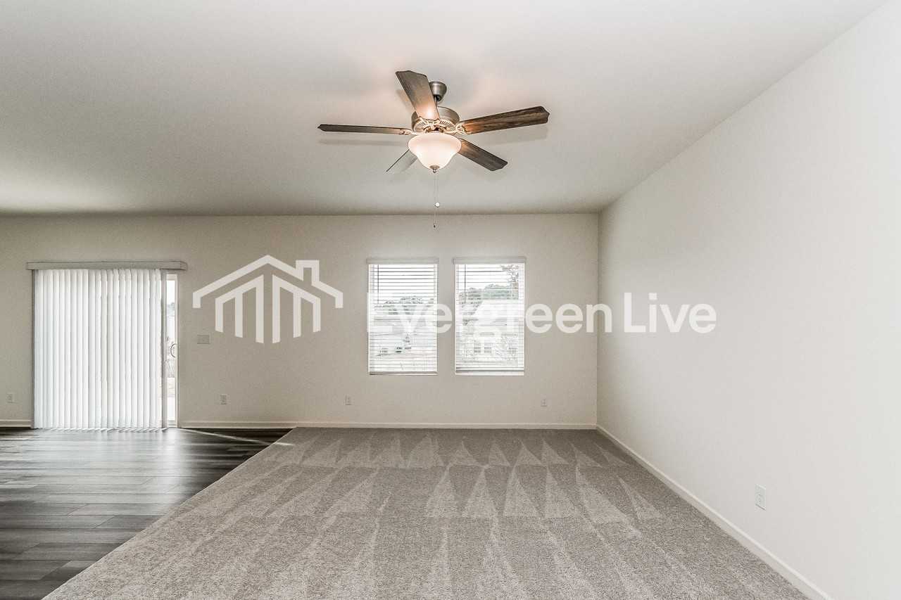 713 Shepards Rock Dr - Photo 2 of 15