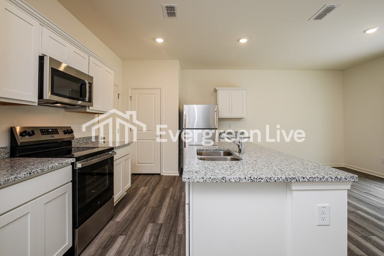 721 Shepards Rock Dr - Photo 6 of 15