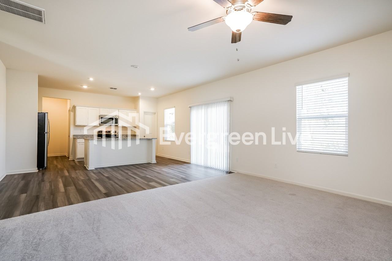 729 Shepards Rock Dr - Photo 2 of 15