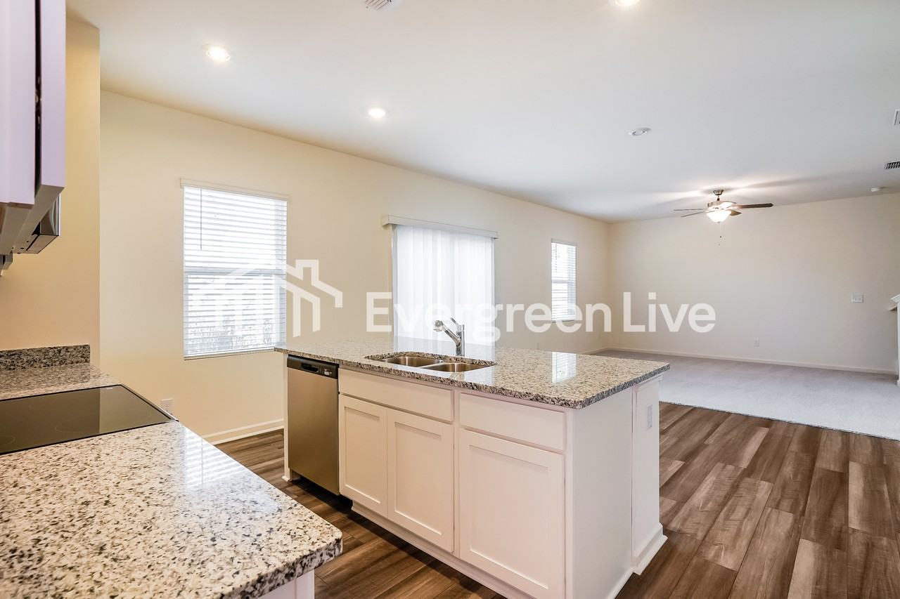 729 Shepards Rock Dr - Photo 7 of 15