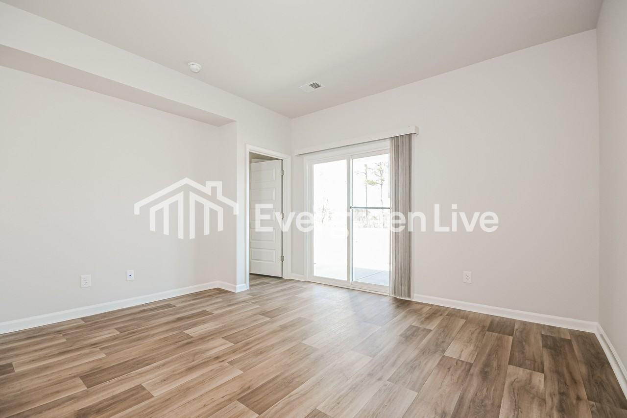 361 Tiliwa St - Photo 4 of 15