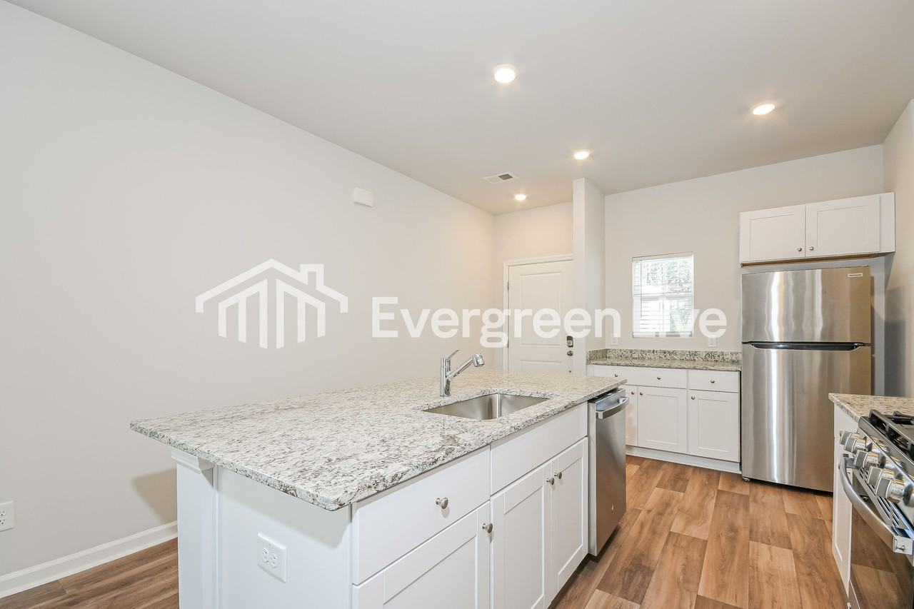 361 Tiliwa St - Photo 6 of 15