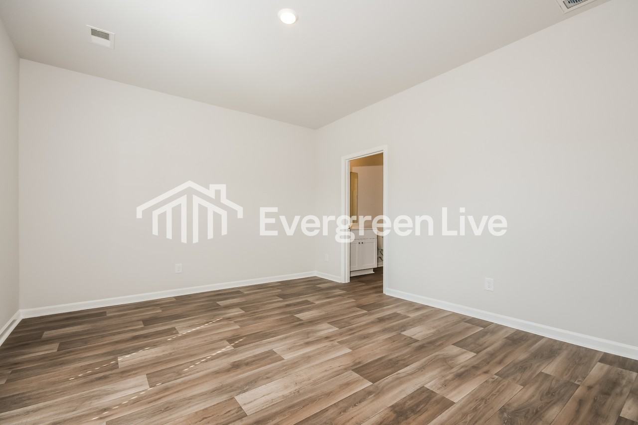 380 Pine Crest View Dr - Photo 6 of 14