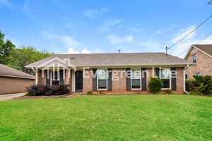 featured image of 2928 Willow Lane Dr