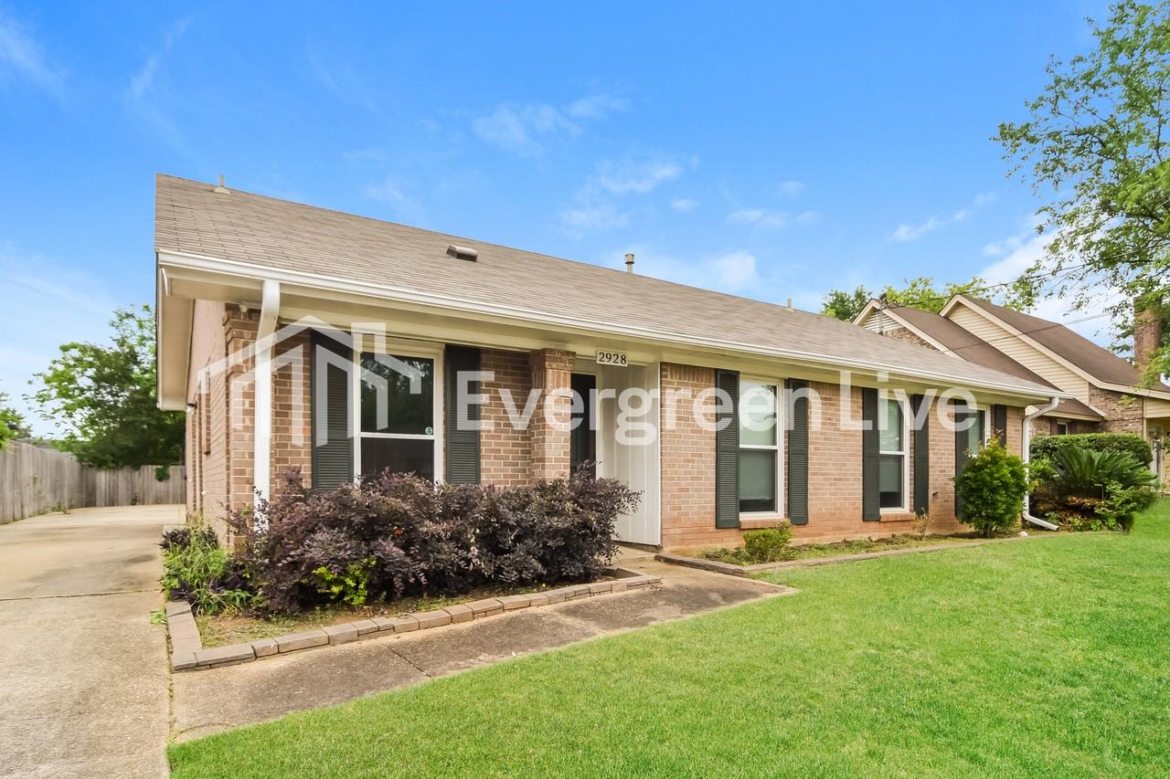 2928 Willow Lane Dr - Photo 2 of 10