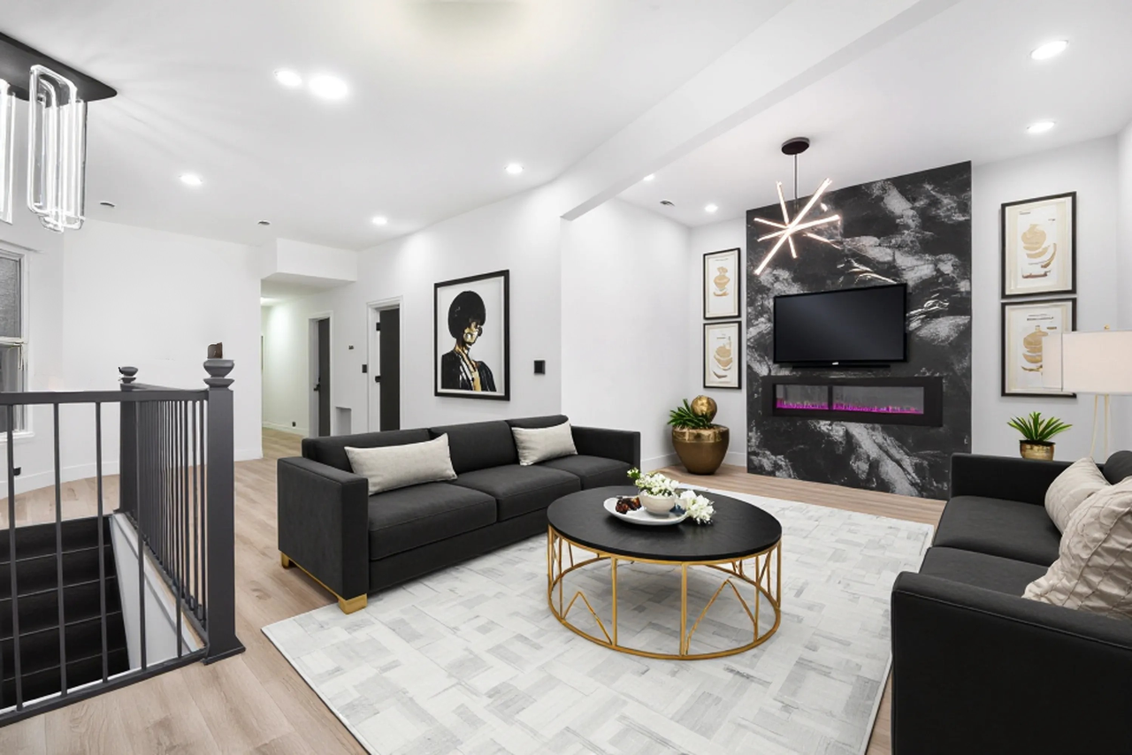 6430 South Eberhart Avenue #2 - Photo 3 of 12