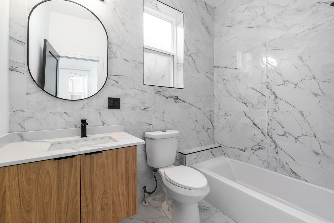 6430 South Eberhart Avenue #2 - Photo 7 of 12