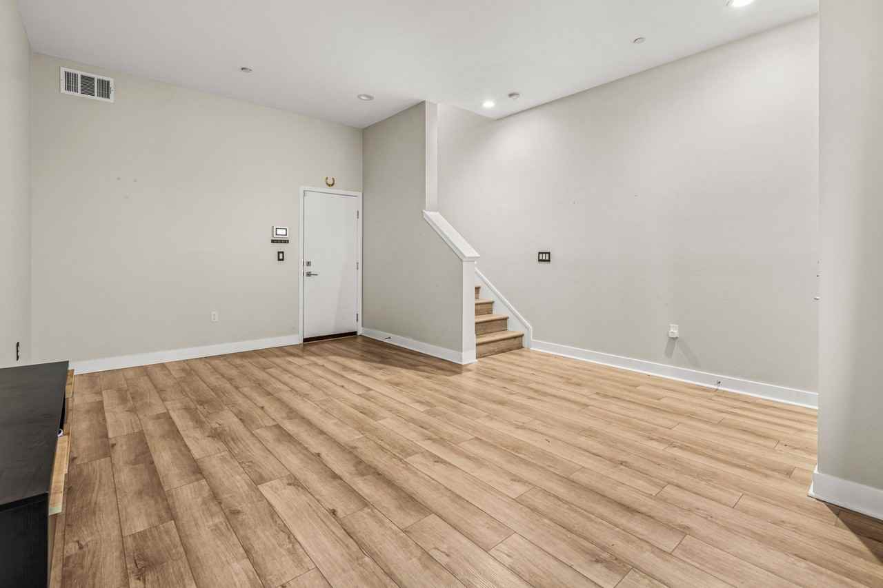 7631 University Ave #103 - Photo 4 of 24