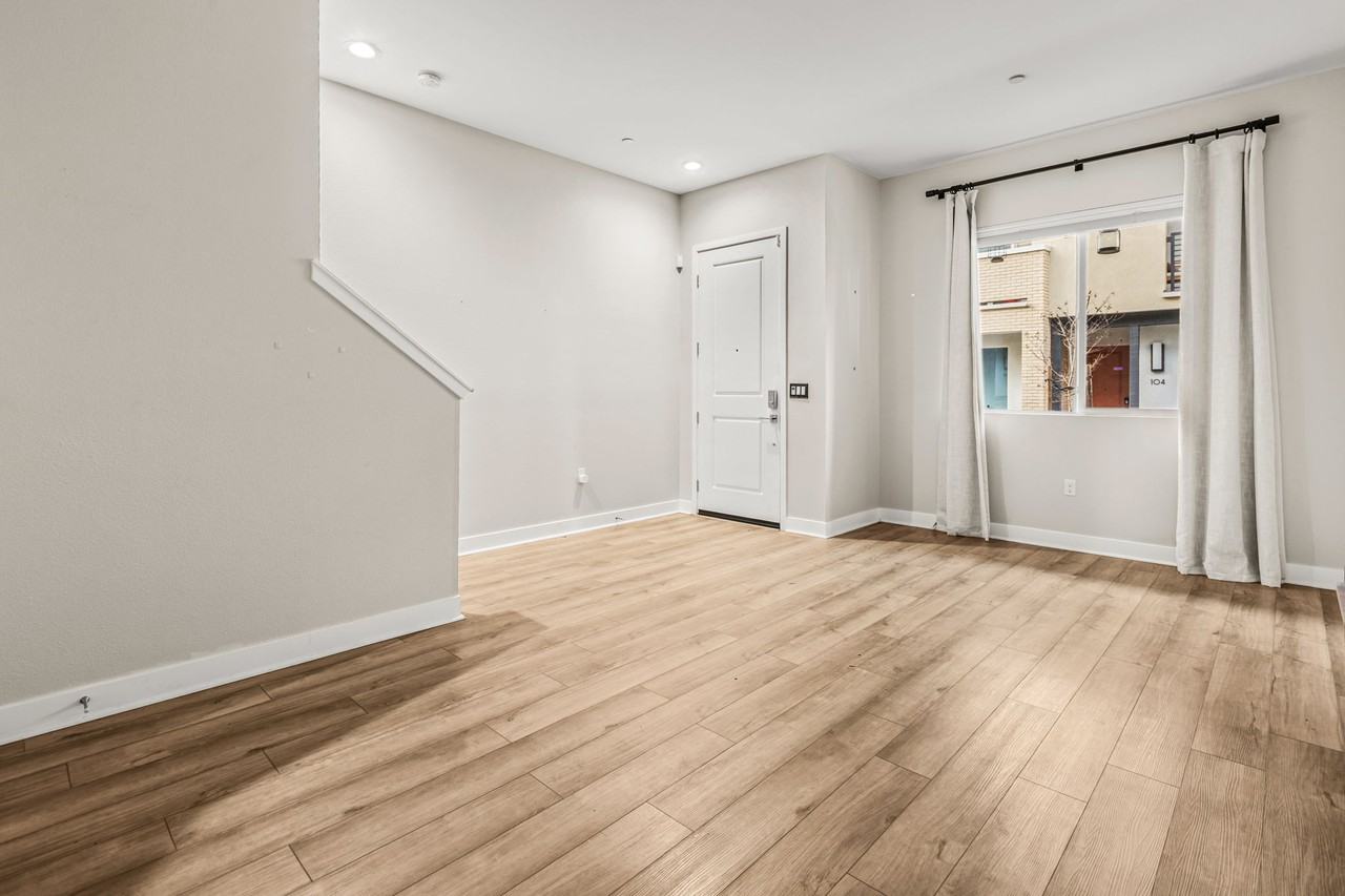 7631 University Ave #103 - Photo 5 of 24