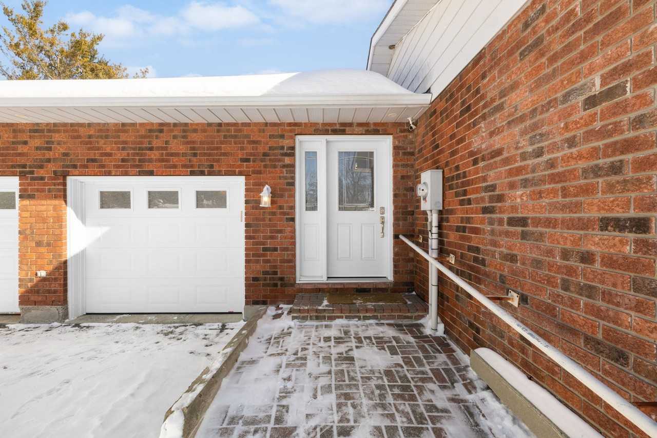 1667 River Road - Photo 4 of 38