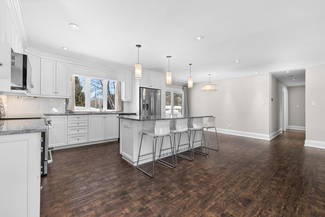 1667 River Road - Photo 6 of 38