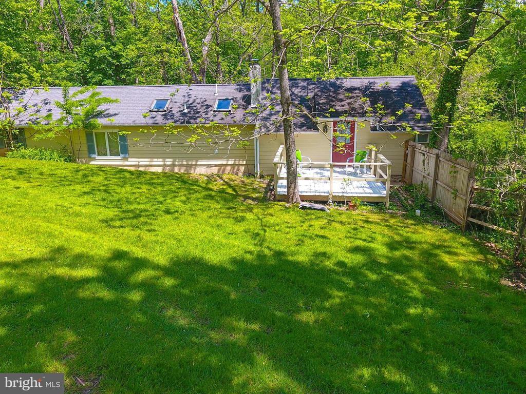 5496 York Rd - Photo 3 of 34