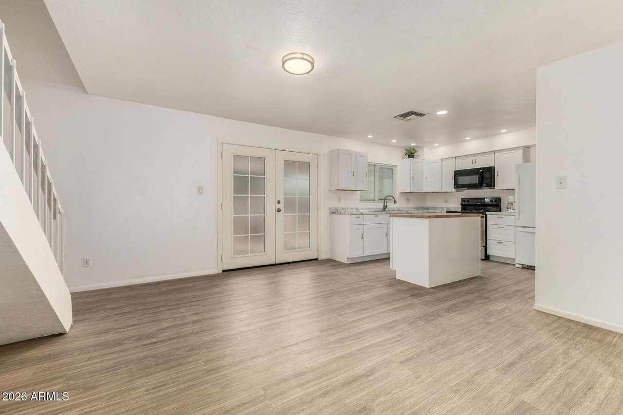 4439 E Hidalgo Ave - Photo 7 of 26