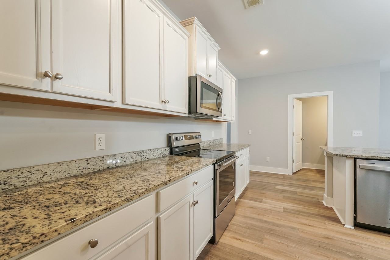 1421 Feldspar Ct - Photo 7 of 19