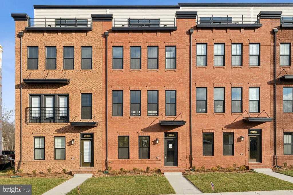 22798 Tawny Pine Sq - Photo 3 of 25