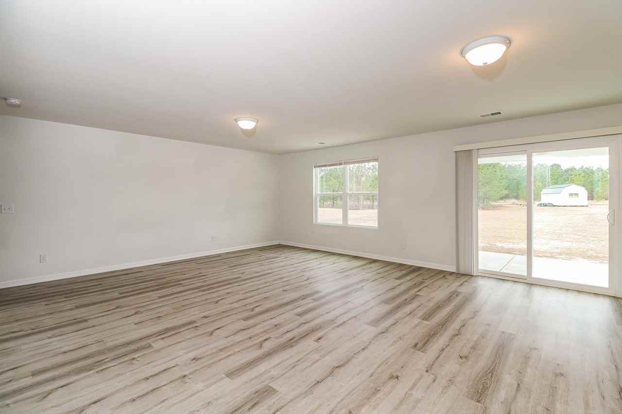 39 39 Tondee Way - Photo 3 of 16