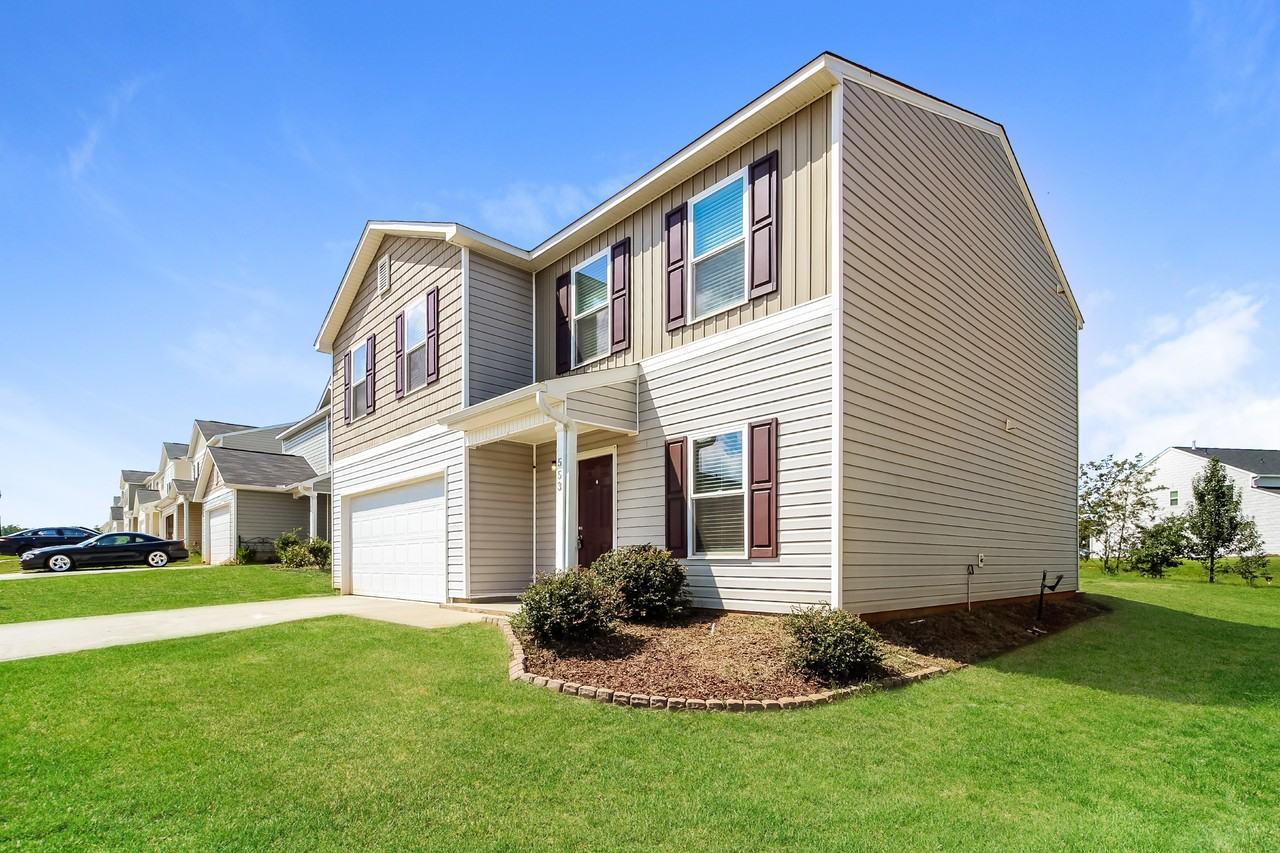 950 Seay Rd - Photo 2 of 16