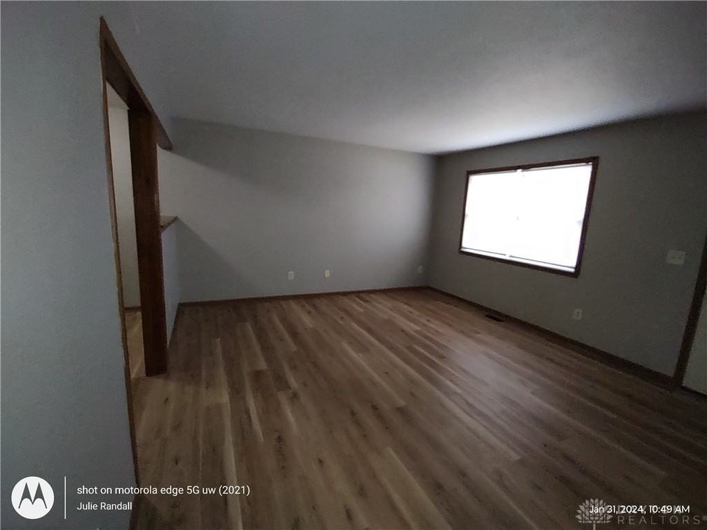 7 S Maple St ##B - Photo 3 of 12