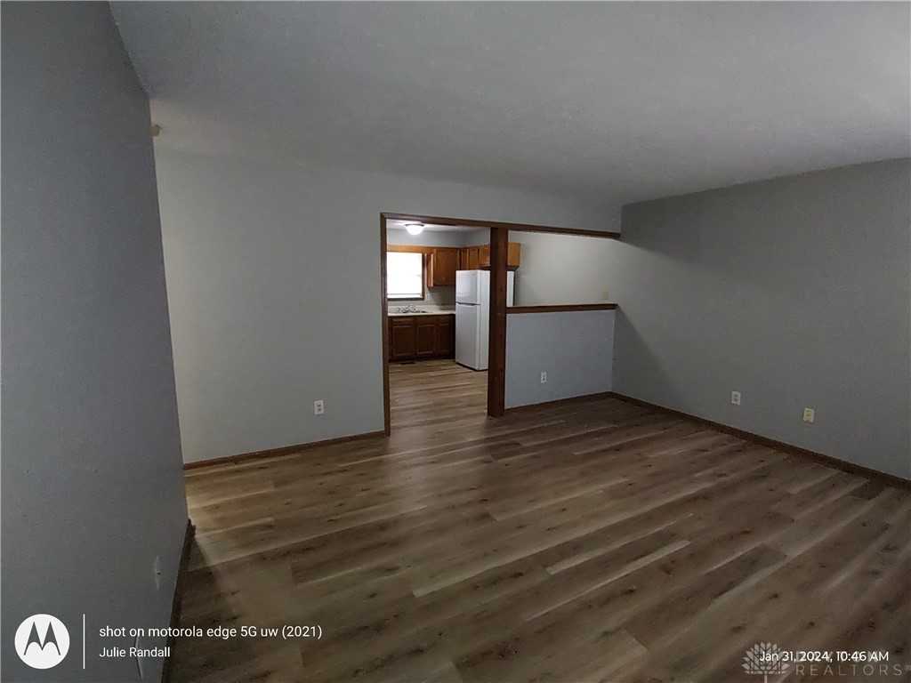 7 S Maple St ##B - Photo 4 of 12