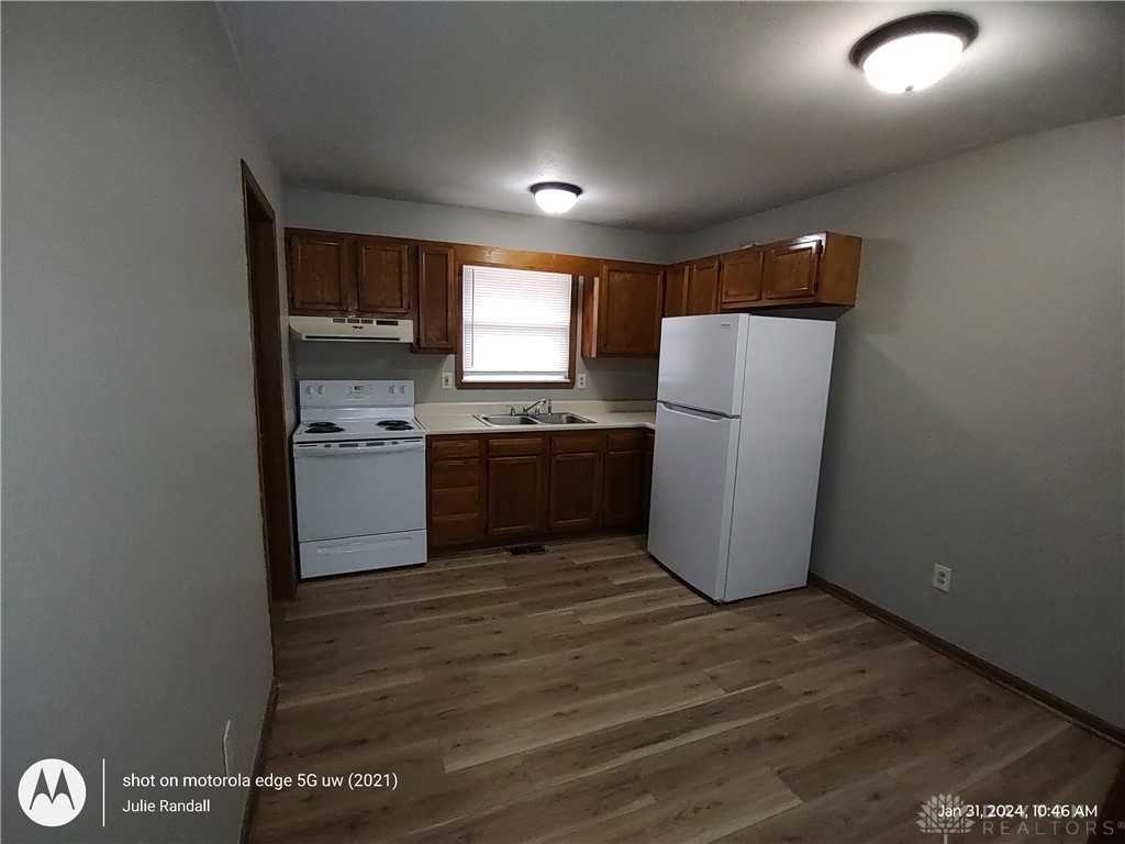 7 S Maple St ##B - Photo 6 of 12