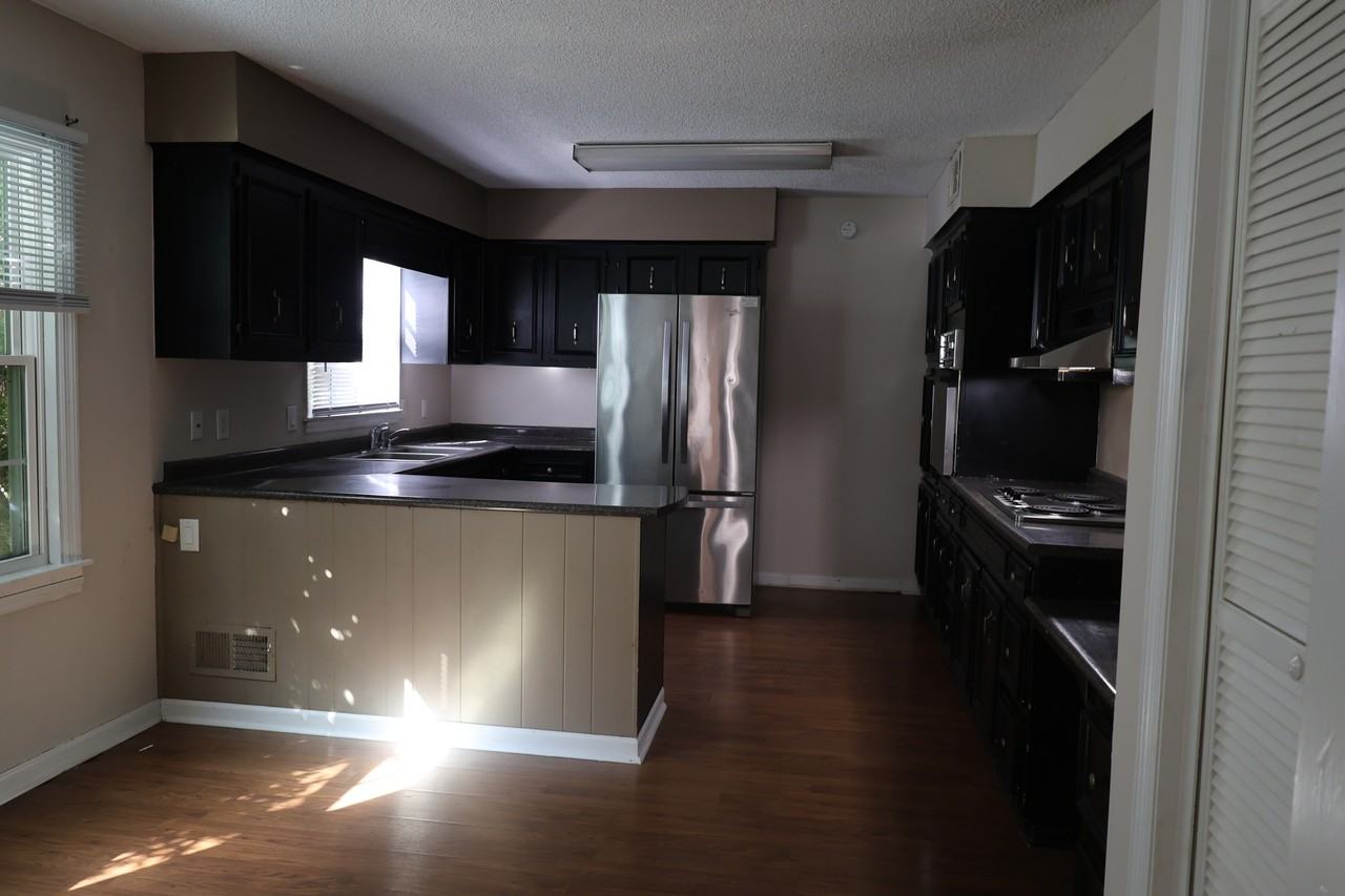 214 Oakleaf Dr #NA - Photo 4 of 38