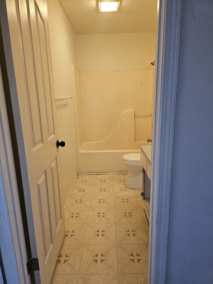 2120 Stace St #4 - Photo 2 of 14