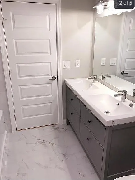 281 Broad St - Photo 2 of 4