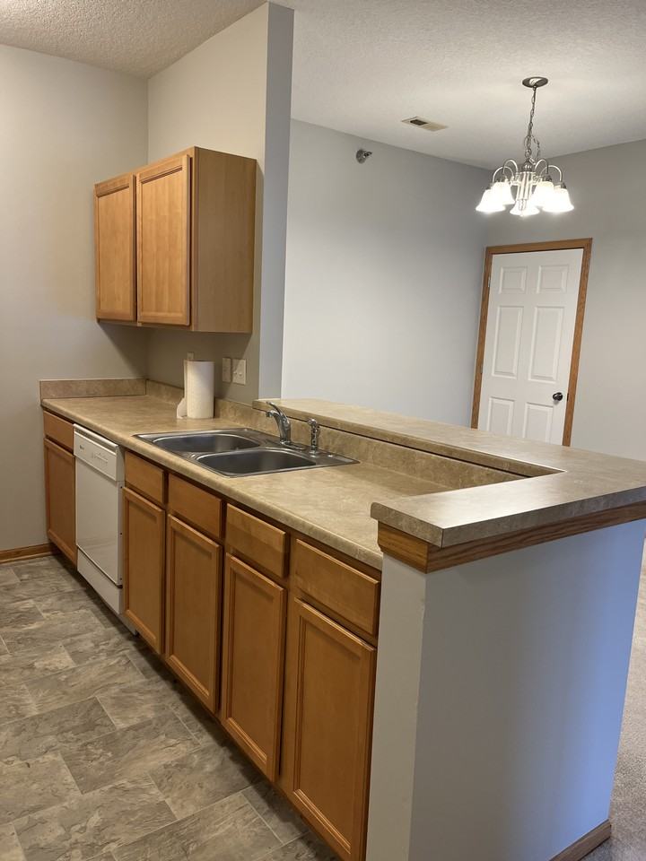 1835 Sw White Birch Cir #5 - Photo 5 of 23