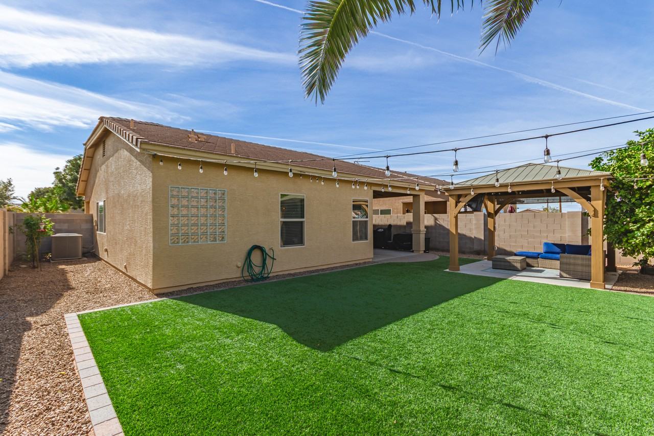 1562 W Alder Rd #NA - Photo 3 of 26