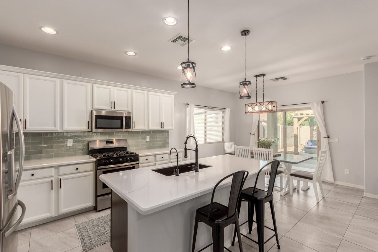 1562 W Alder Rd #NA - Photo 4 of 26