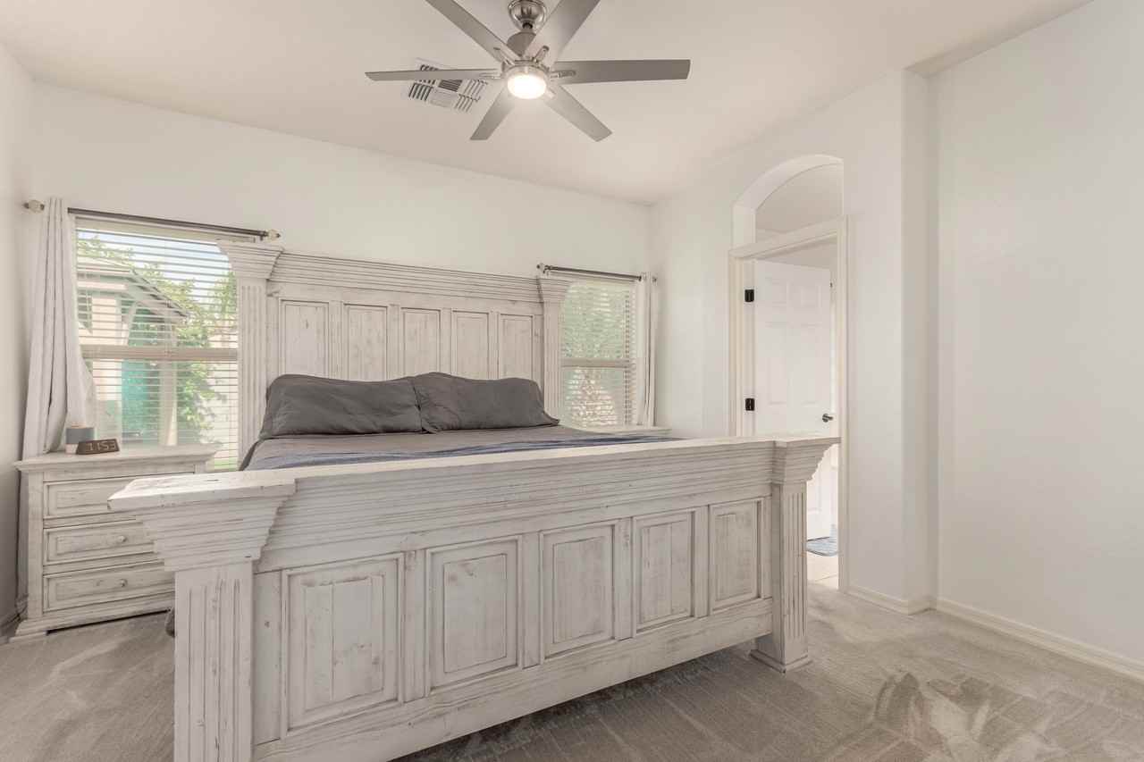 1562 W Alder Rd #NA - Photo 7 of 26