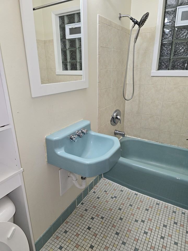 W166N9108 Grand Ave #3 - Photo 7 of 7