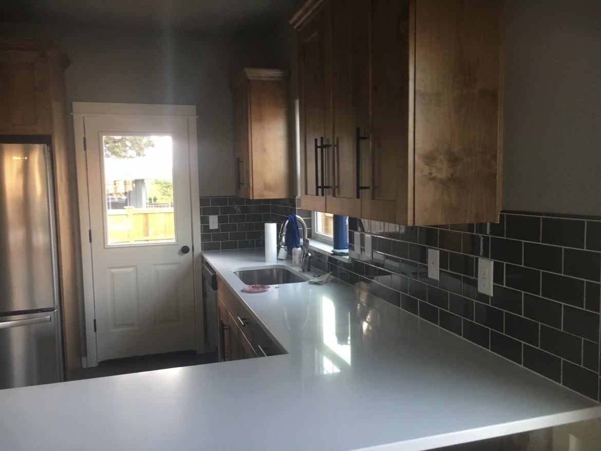 2728 Ne Black Oak Pl #NA - Photo 2 of 3