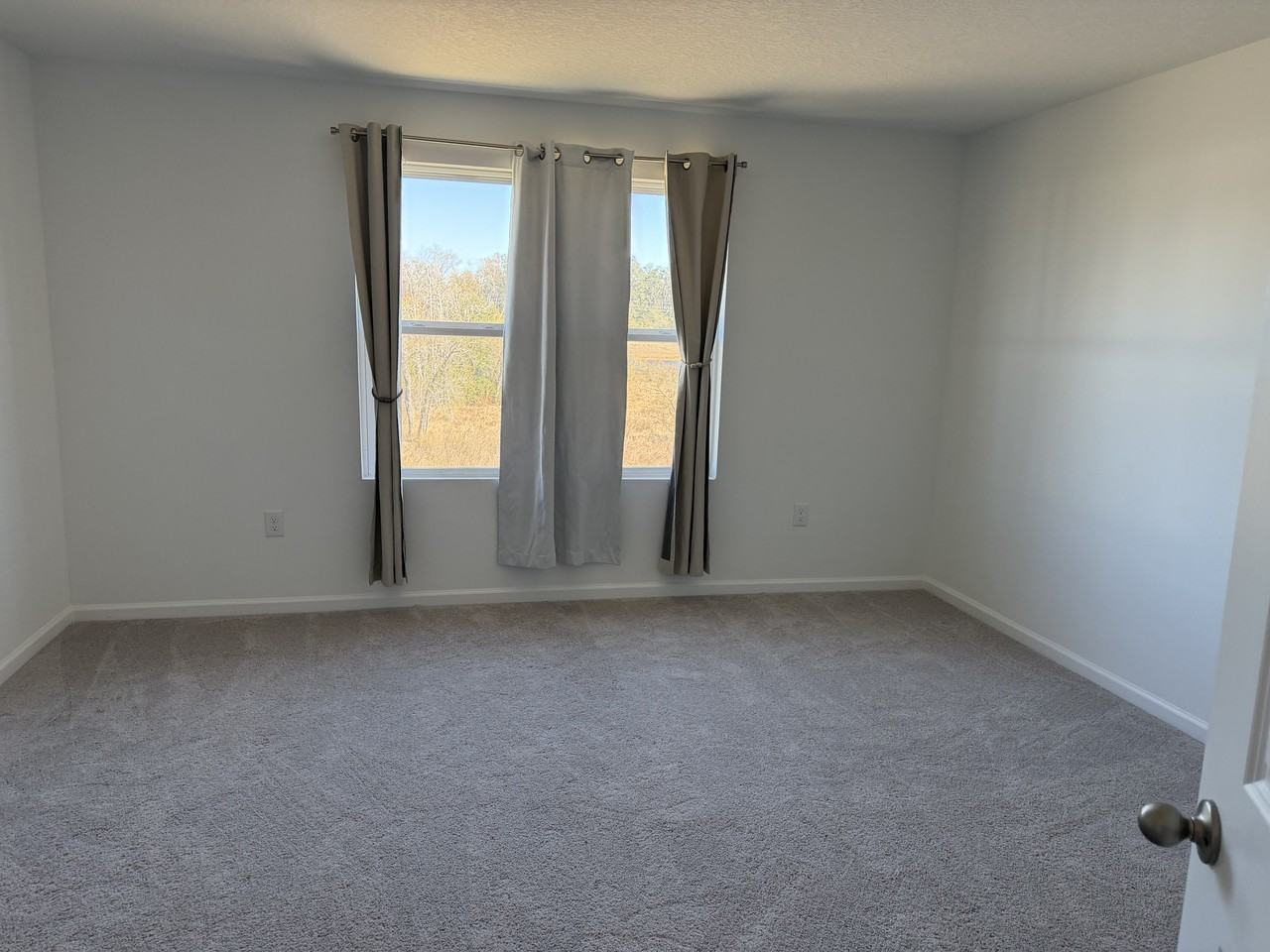 3353 Vesara Dr - Photo 3 of 18