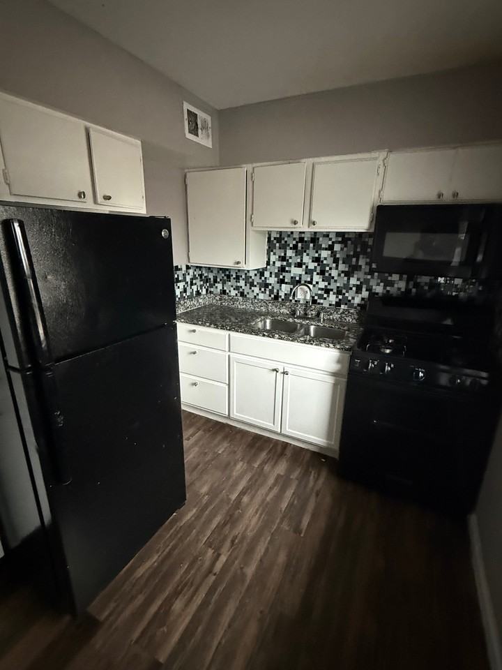 400 Andrews Ave #N40