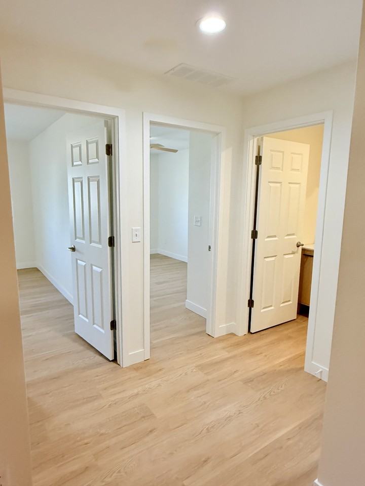 420 Minneopa Ave #201 - Photo 4 of 12