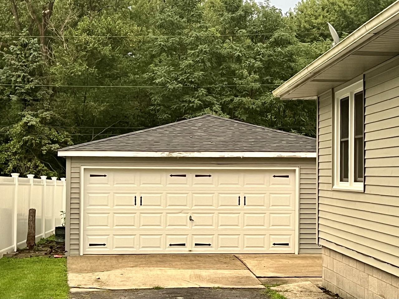 7767 Montana St #NA - Photo 3 of 16