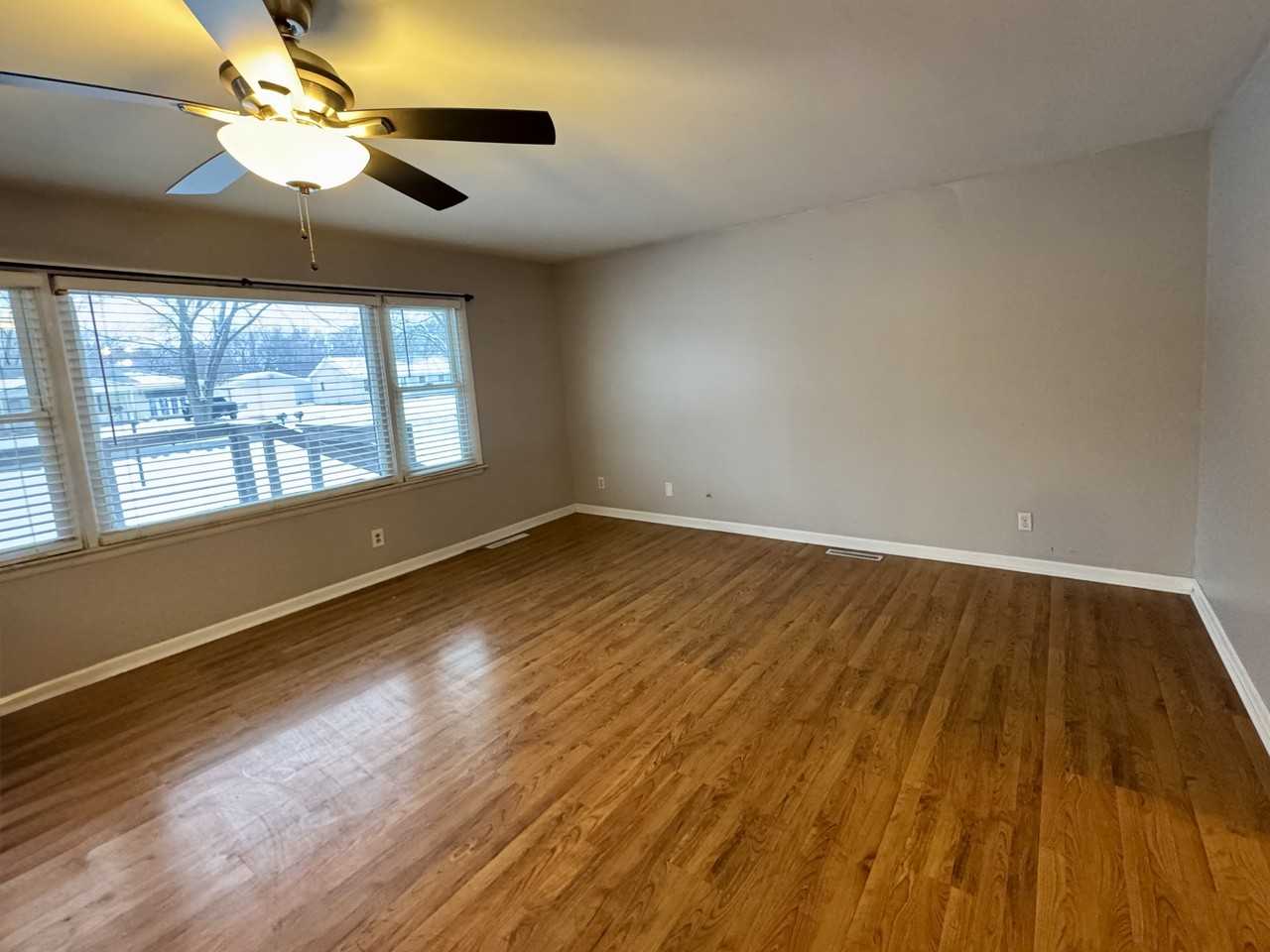 7767 Montana St #NA - Photo 6 of 16