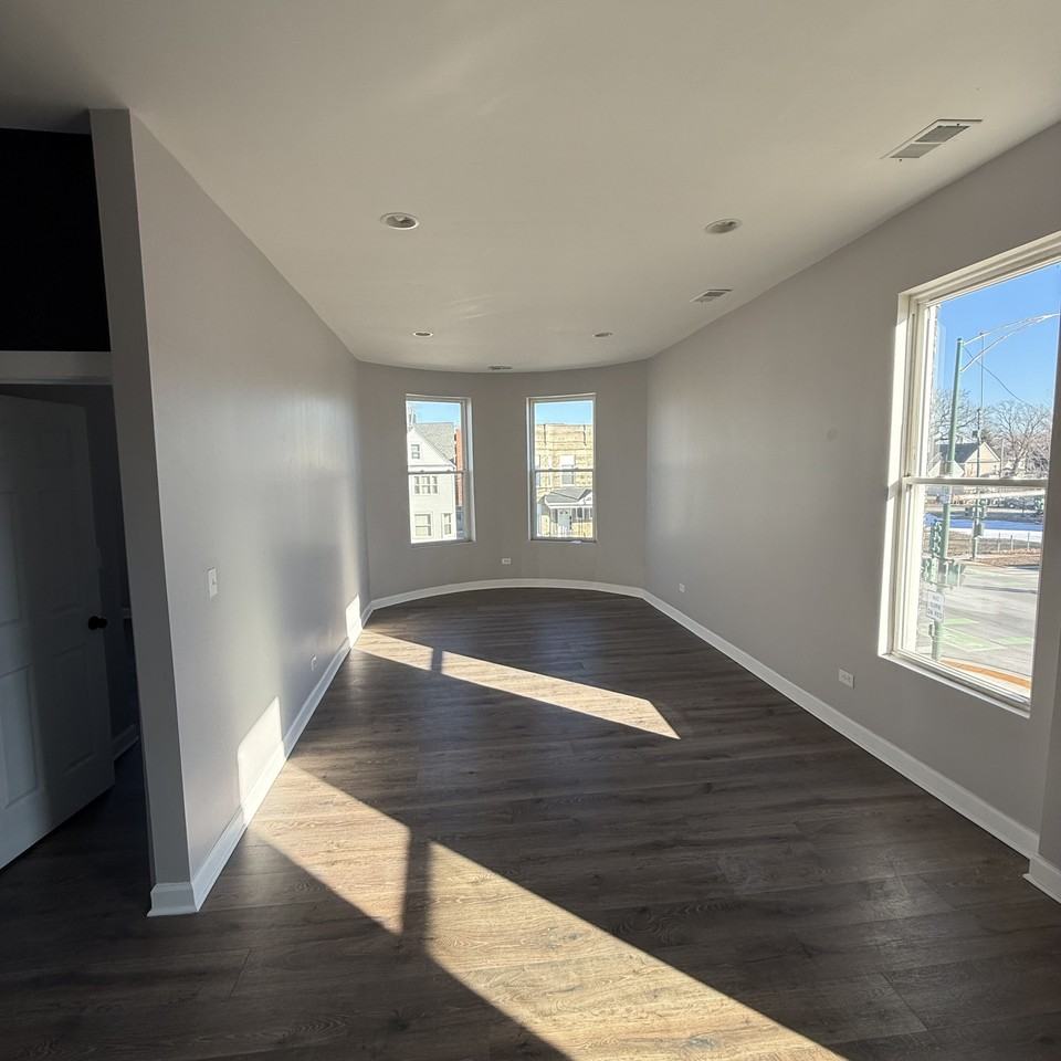 7052 S Normal Blvd #2 - Photo 2 of 15