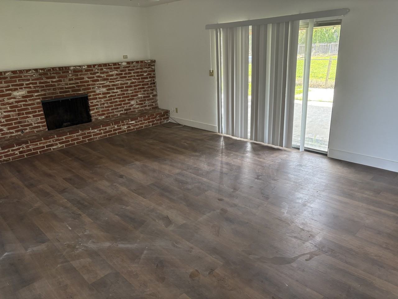 801 N Akers St #NA - Photo 6 of 10