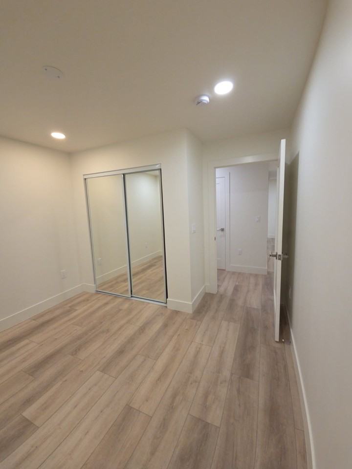 1055 Via Esmeralda #NA - Photo 7 of 9